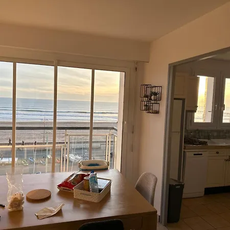 Bord De Vue Panoramique Avec Parking Prive Saint-Jean-de-Monts